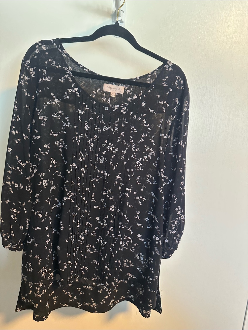 Philosophy Black Floral Pintuck Blouse - Black/White Size 3X